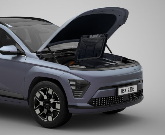 The bonnet of the blue The all-new KONA is open and the frunk is also open.